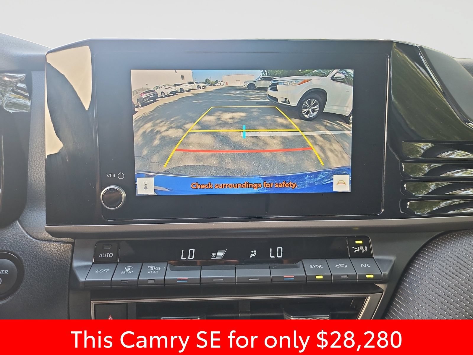 Used 2025 Toyota Camry SE FWD image 28