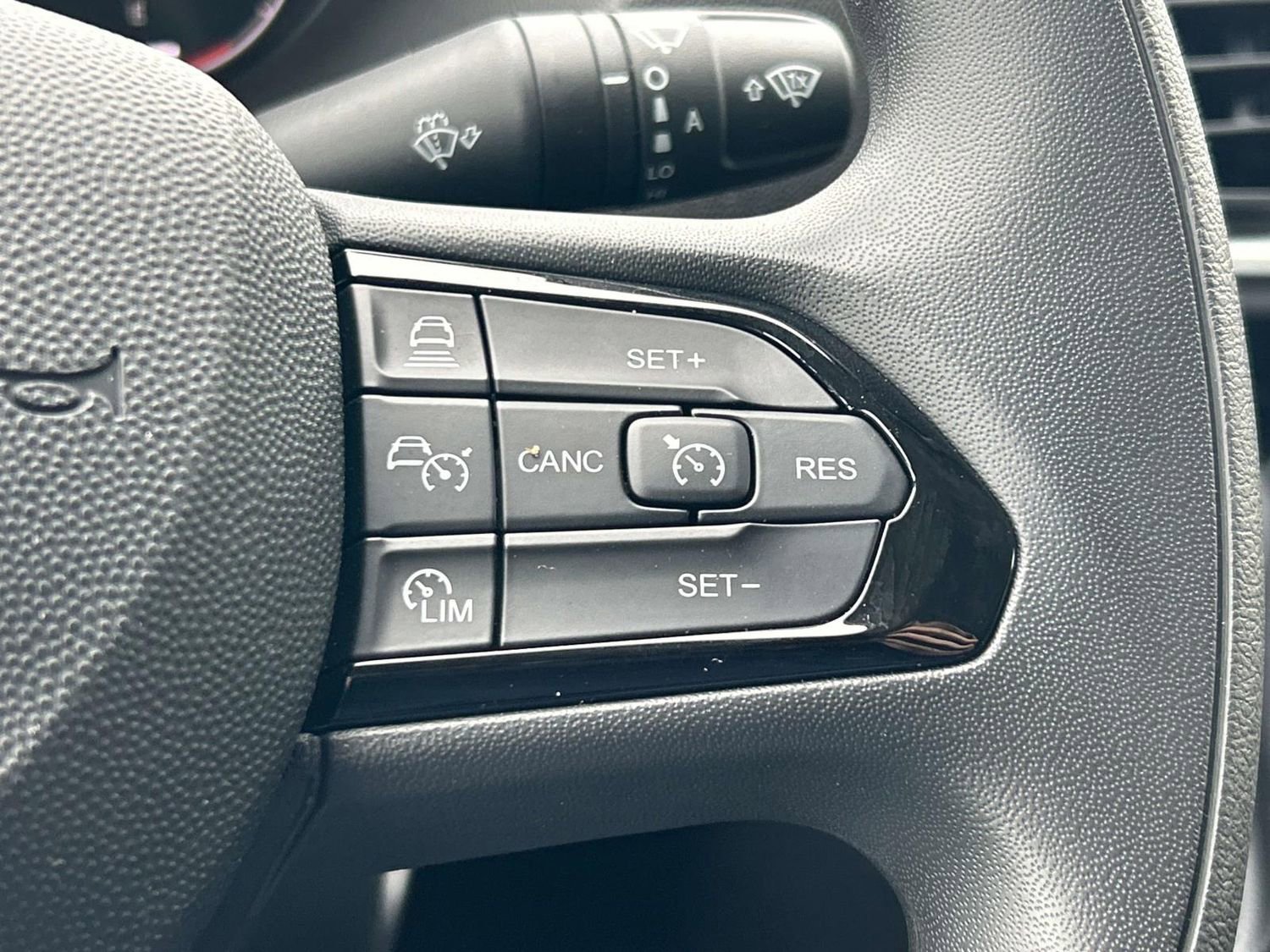 New 2025 RAM ProMaster 2500 w/ Quick Order Package 22G SLT FWD image 27