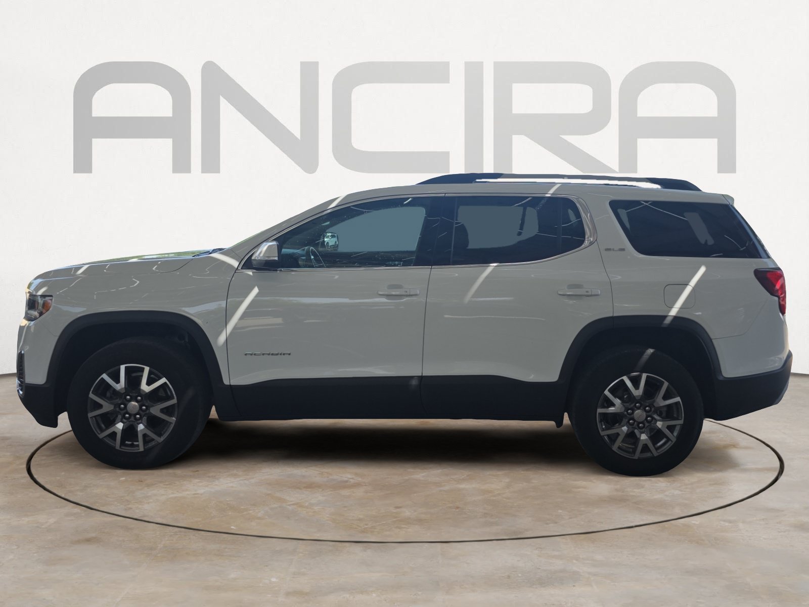 Used 2023 GMC Acadia SLE w/ Driver Convenience Package FWD image 5