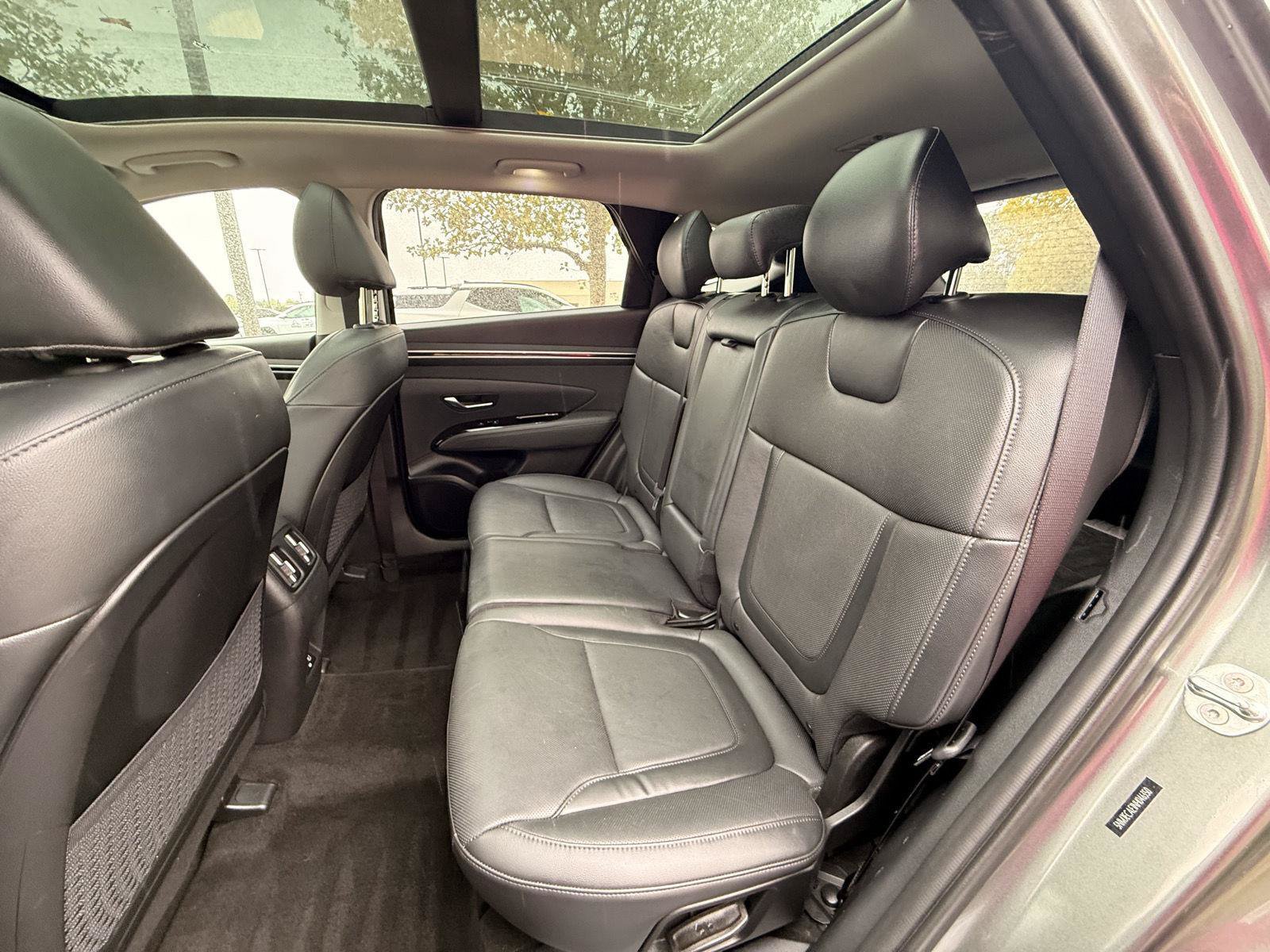 Used 2022 Hyundai Tucson Limited AWD/4WD image 17