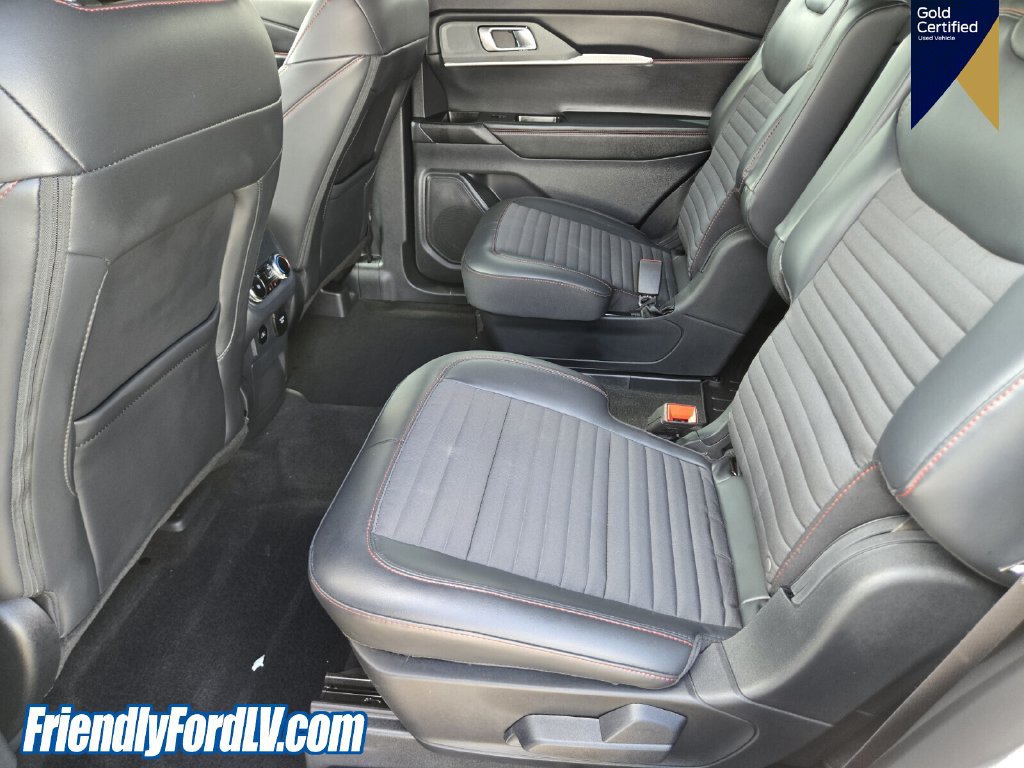 Certified 2025 Ford Explorer ST-Line RWD image 11