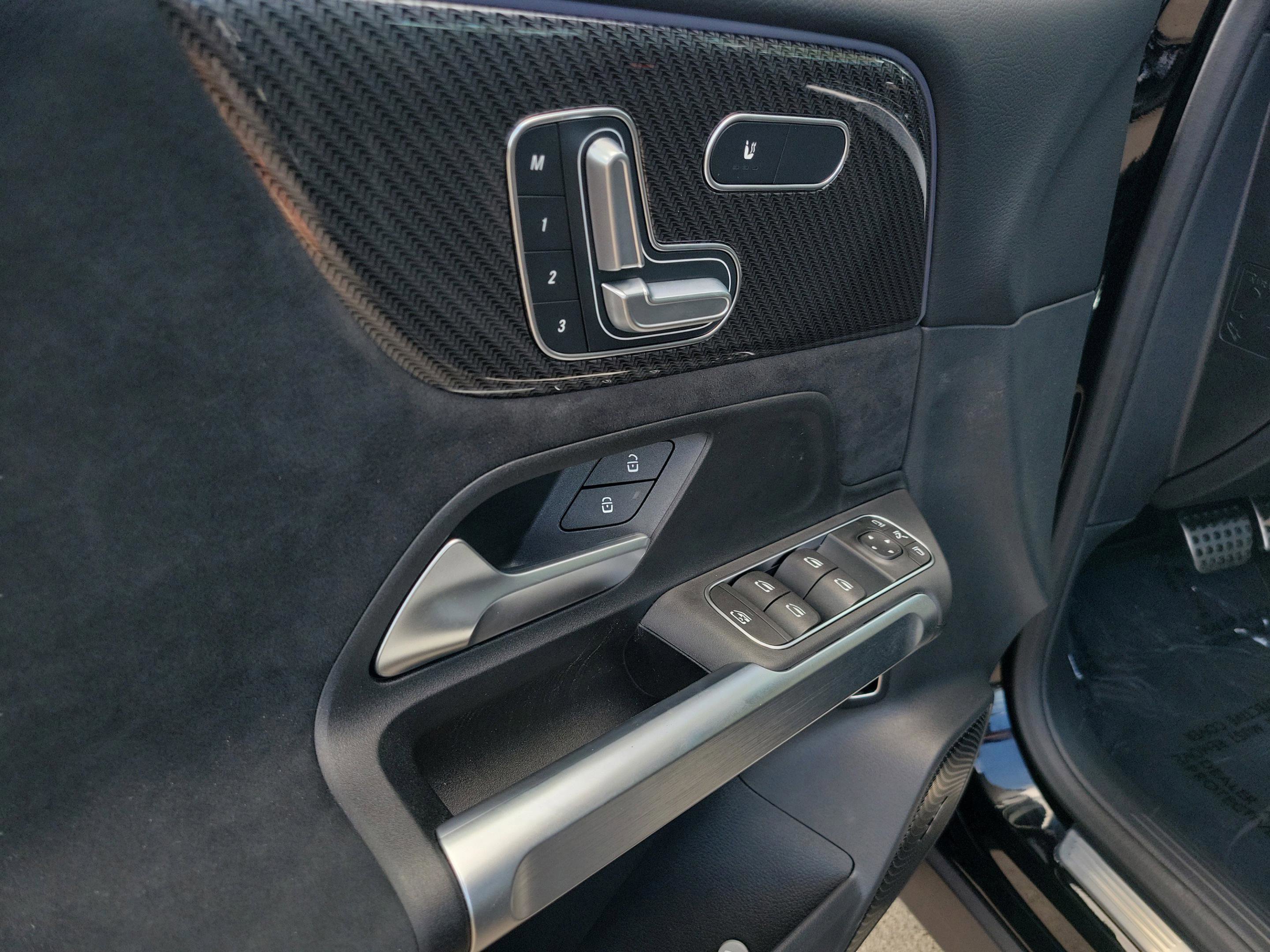 New 2026 Mercedes-Benz GLB 35 AMG 4MATIC image 19
