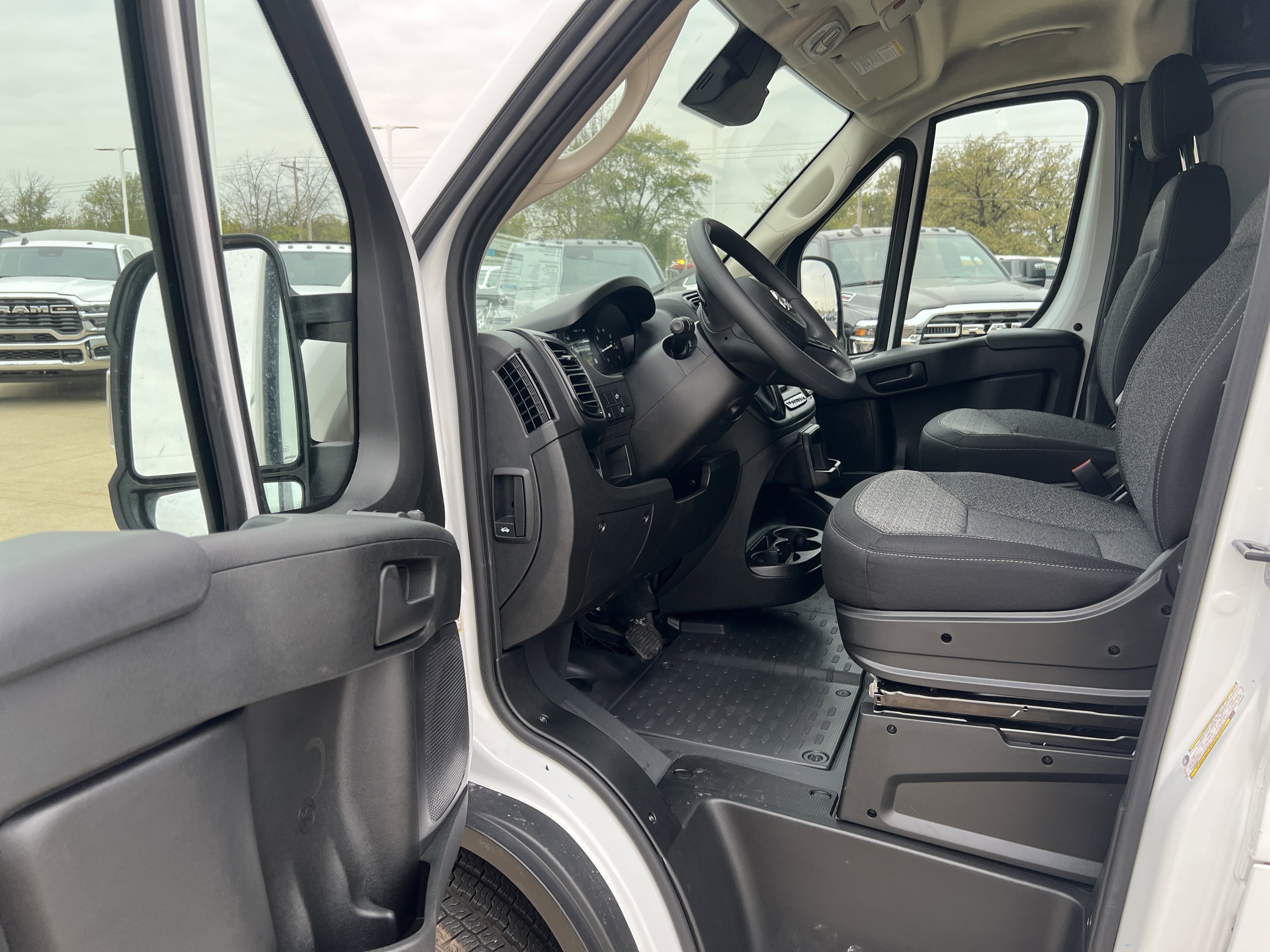 New 2026 RAM ProMaster 1500 w/ Convenience Group image 13