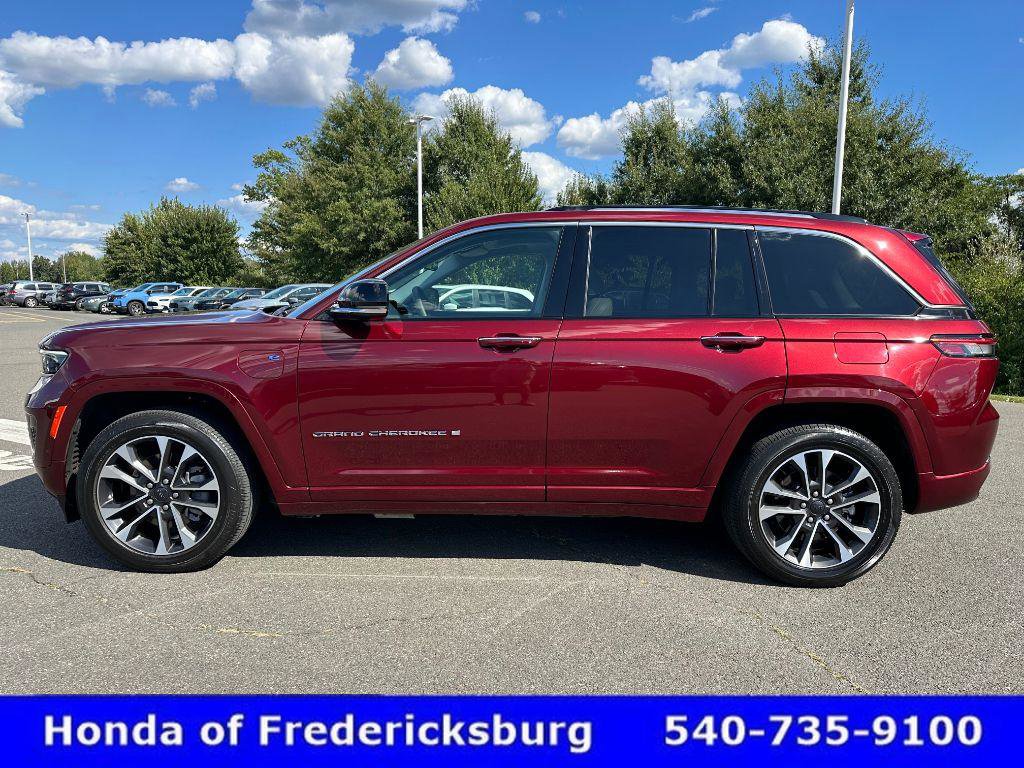 Used 2022 Jeep Grand Cherokee Overland image 2