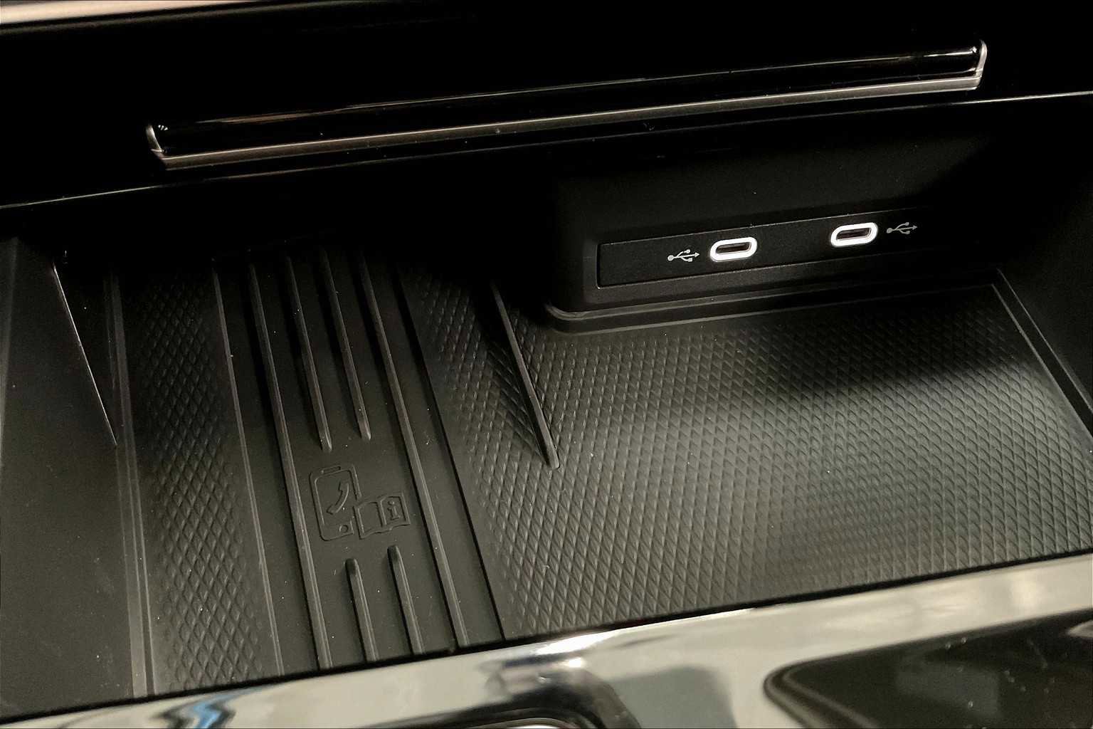 New 2025 Volkswagen Atlas SE image 21