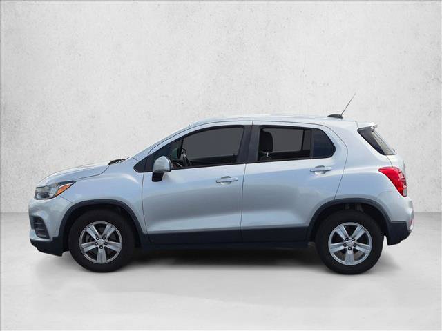 Used 2022 Chevrolet Trax LS w/ Tint and Cruise Package FWD image 8