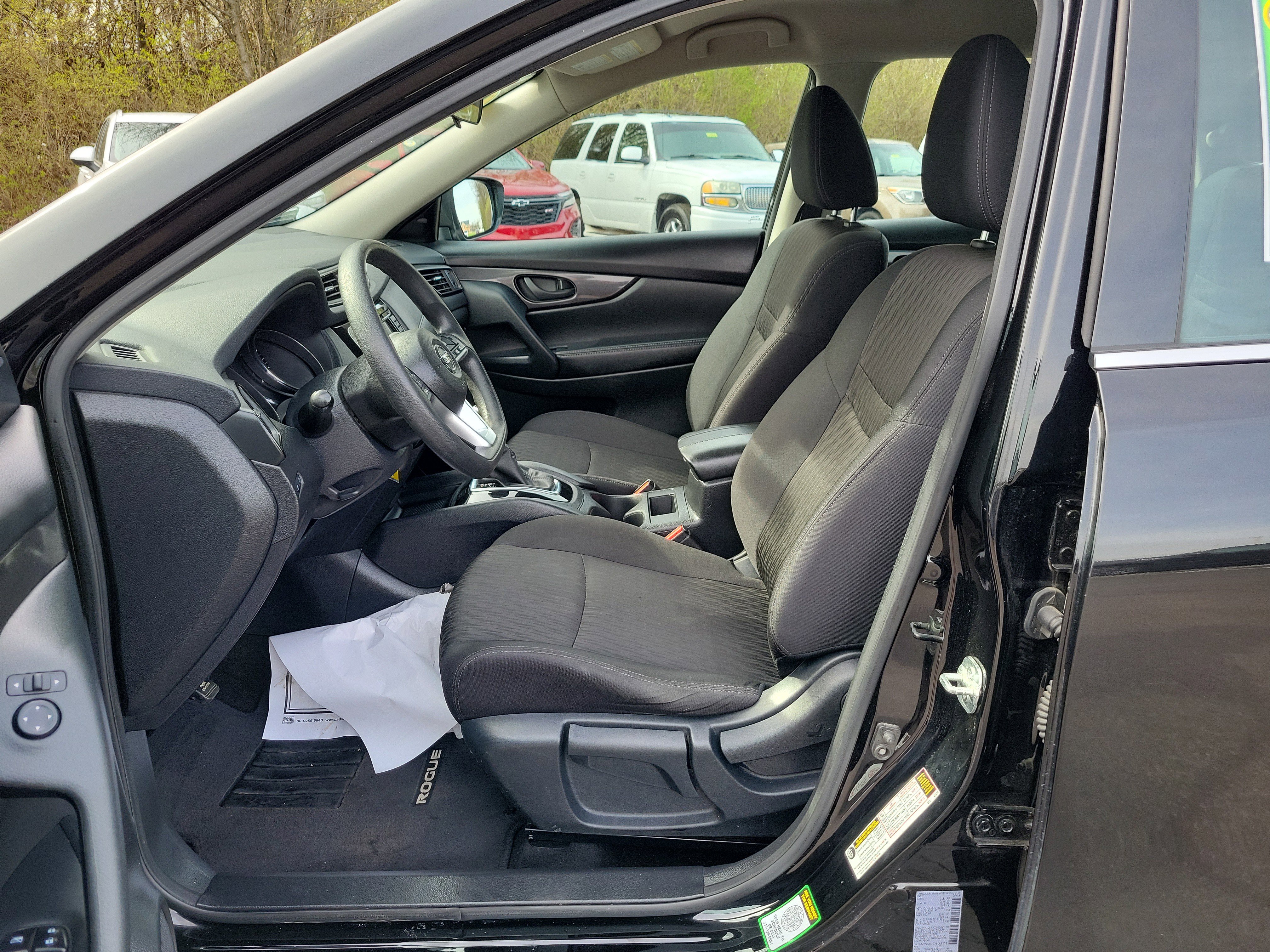 Used 2020 Nissan Rogue S image 16