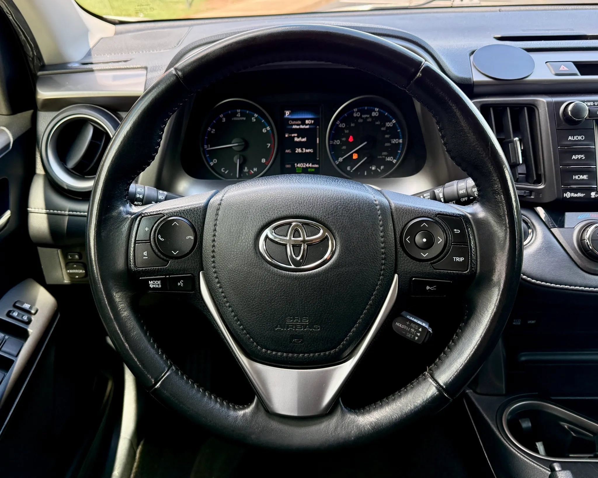 Used 2018 Toyota RAV4 XLE FWD image 16