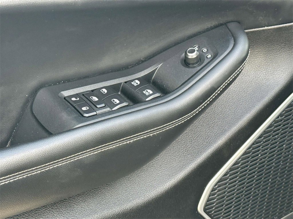 Used 2022 Jeep Grand Cherokee Laredo w/ Luxury Tech Group I image 21