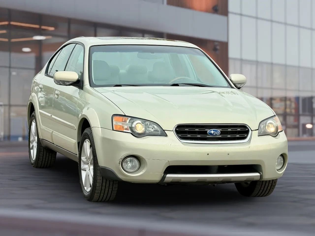 Used 2005 Subaru Outback 3.0R AWD/4WD image 1