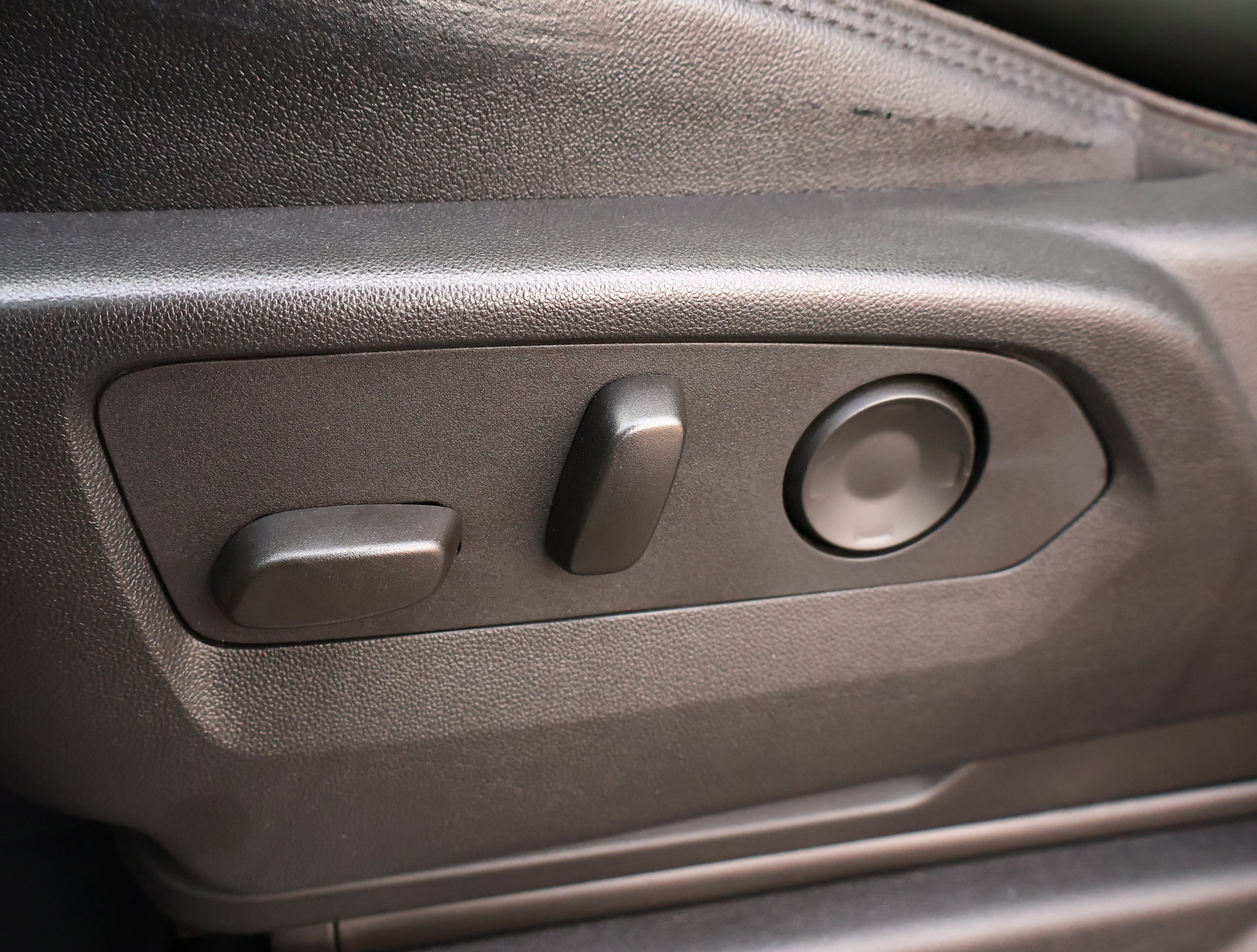 Certified 2024 Chevrolet Tahoe High Country image 11