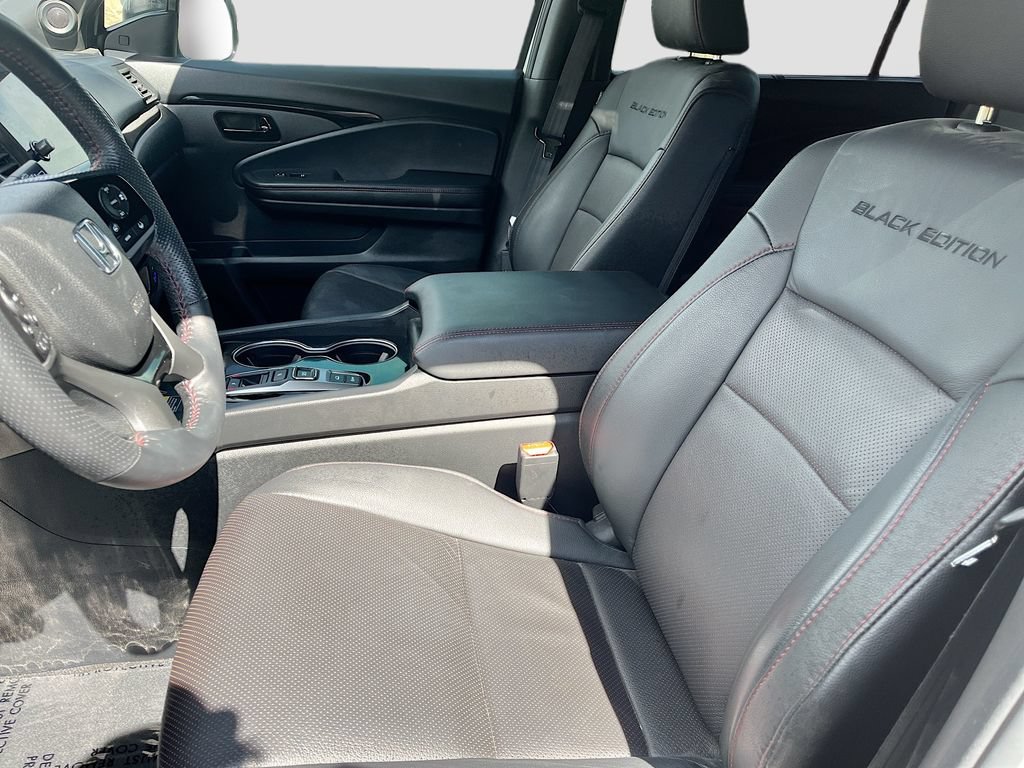 Used 2025 Honda Passport Black Edition image 21