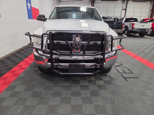 Used 2018 RAM 3500 Tradesman w/ Chrome Appearance Group AWD/4WD image 4