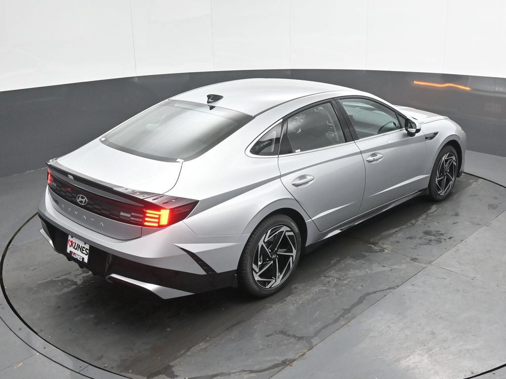 New 2026 Hyundai Sonata SEL FWD image 31