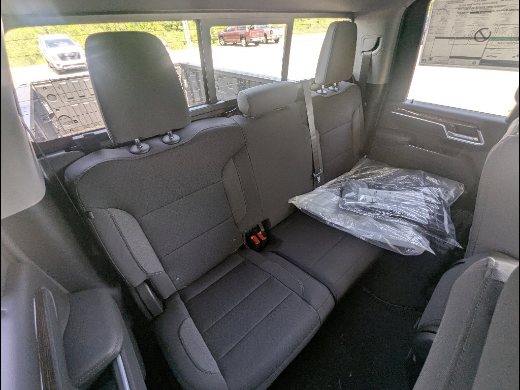 New 2026 GMC Sierra 3500 SLE w/ SLE Value Package AWD/4WD image 18