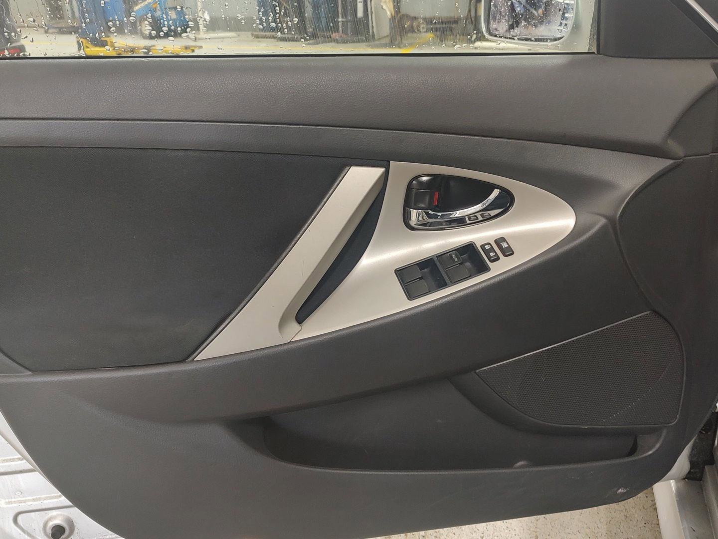 Used 2007 Toyota Camry CE FWD image 14