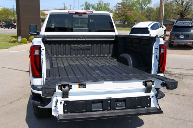 New 2026 GMC Sierra 2500 Denali Ultimate AWD/4WD image 10