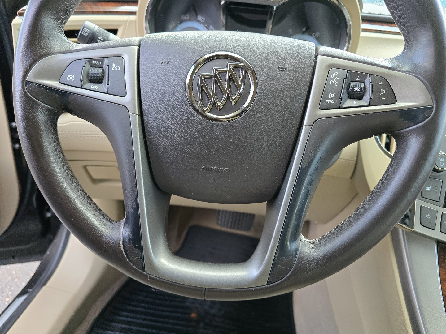 Used 2013 Buick LaCrosse Leather image 29