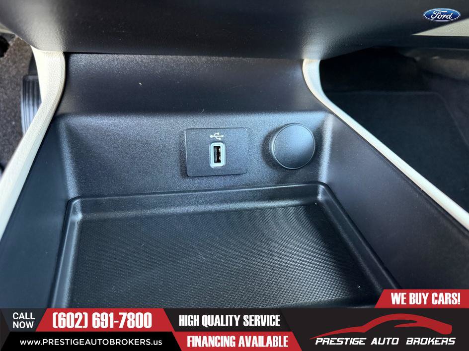 Used 2018 Ford Fusion Energi SE FWD image 34