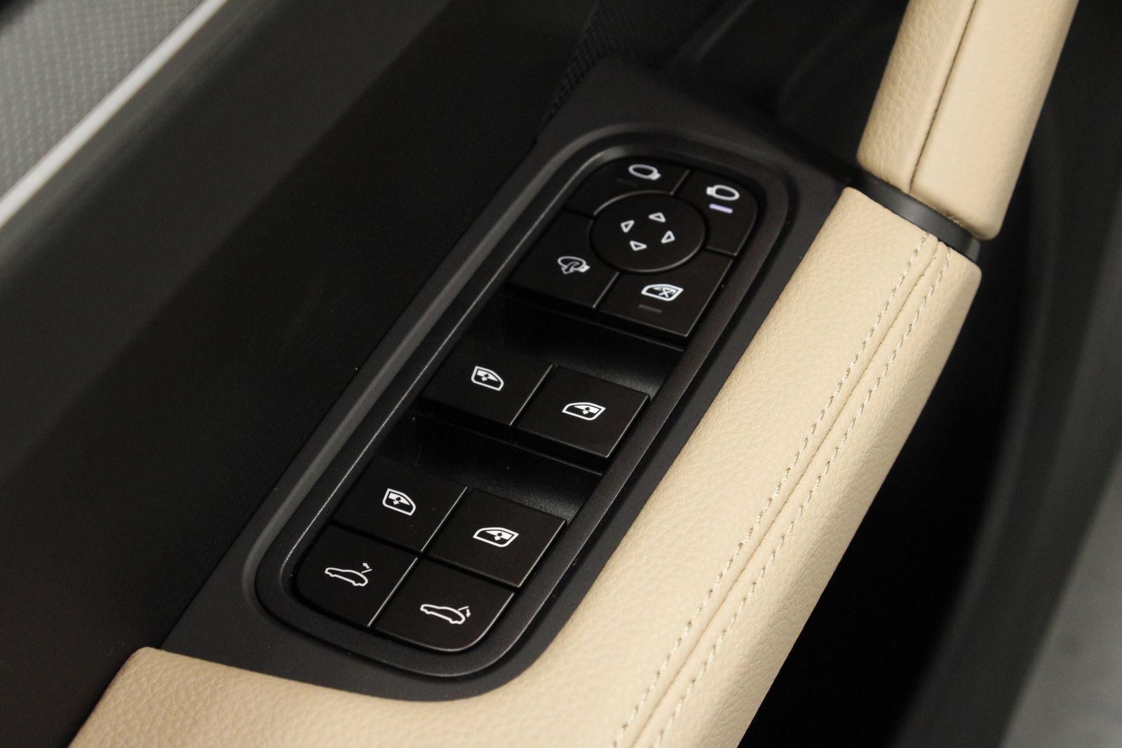 New 2026 Porsche Cayenne AWD/4WD image 28