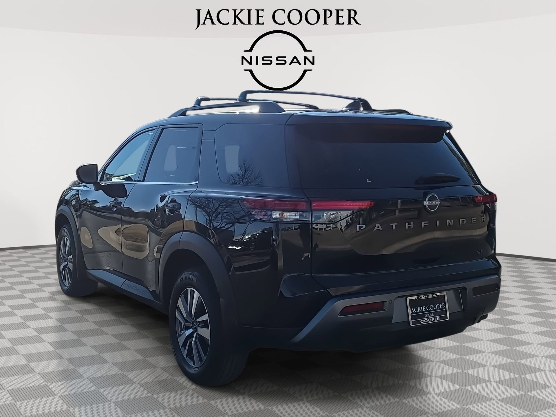New 2026 Nissan Pathfinder SL FWD image 7