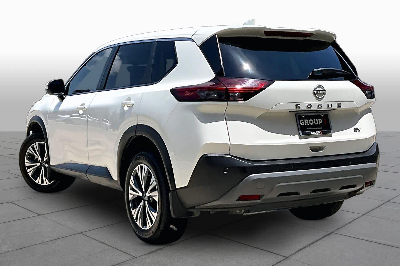 Certified 2023 Nissan Rogue SV FWD image 12