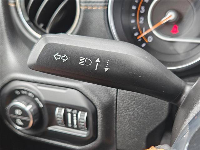Used 2021 Jeep Gladiator Overland AWD/4WD image 15