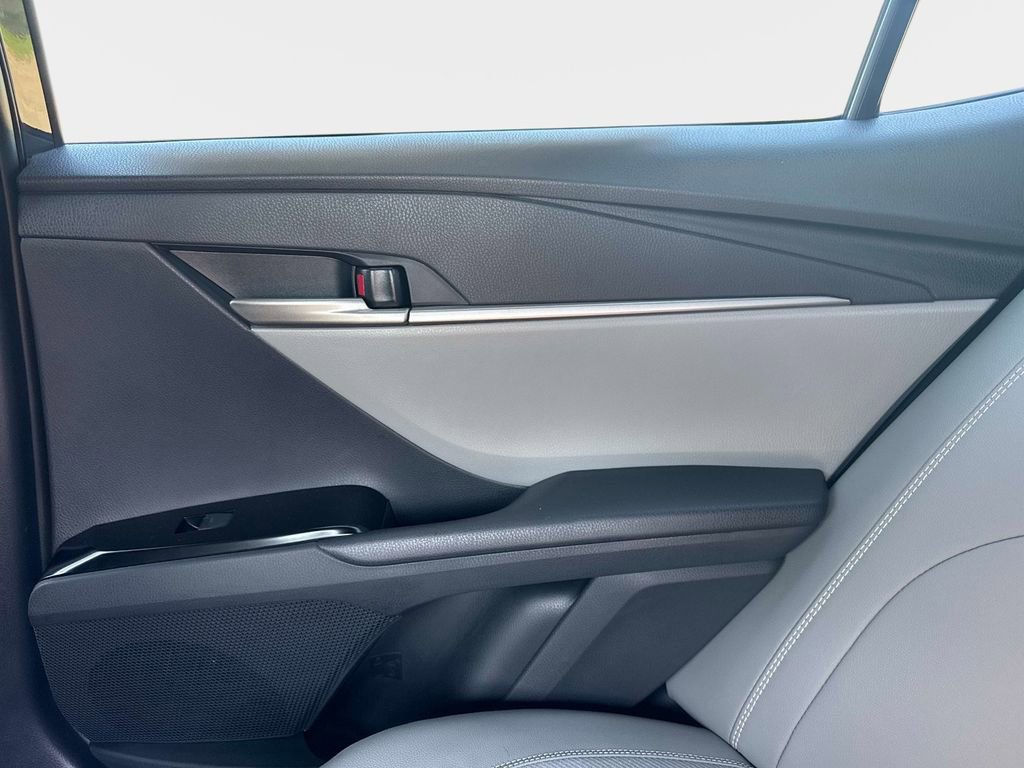 New 2026 Toyota Camry SE image 12