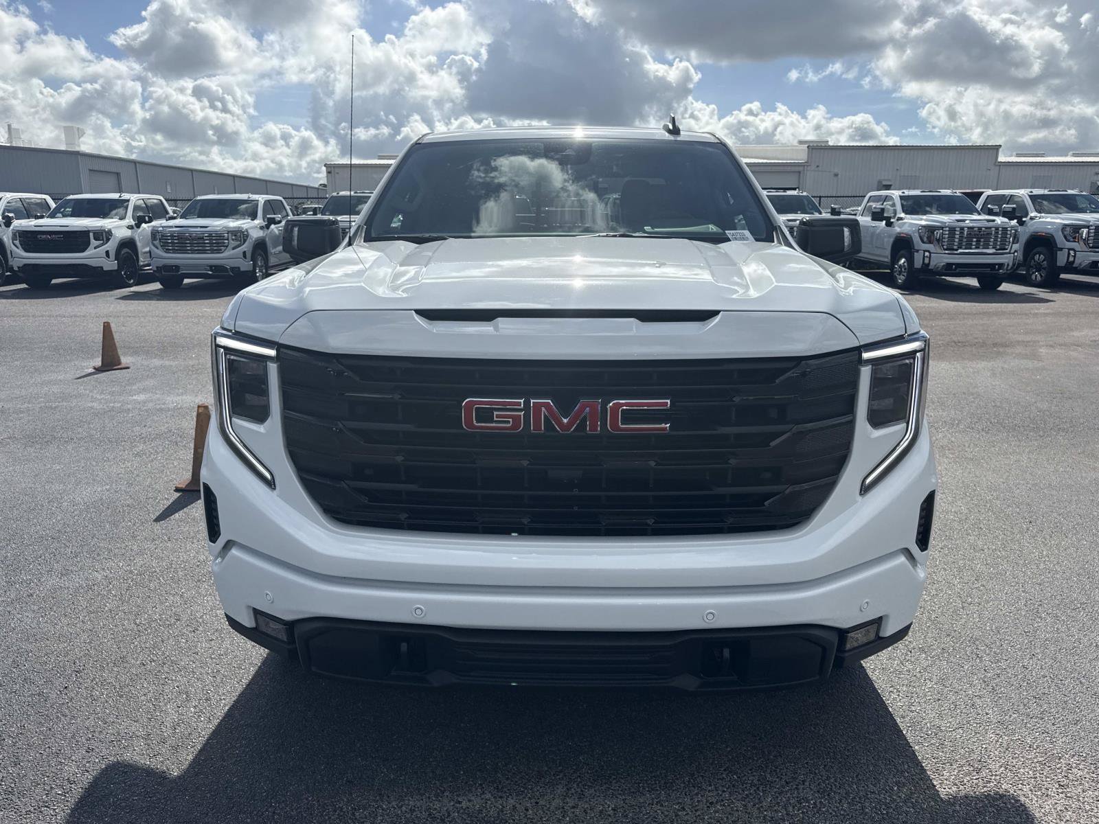 New 2026 GMC Sierra 1500 Elevation w/ Elevation Premium Package AWD/4WD image 8