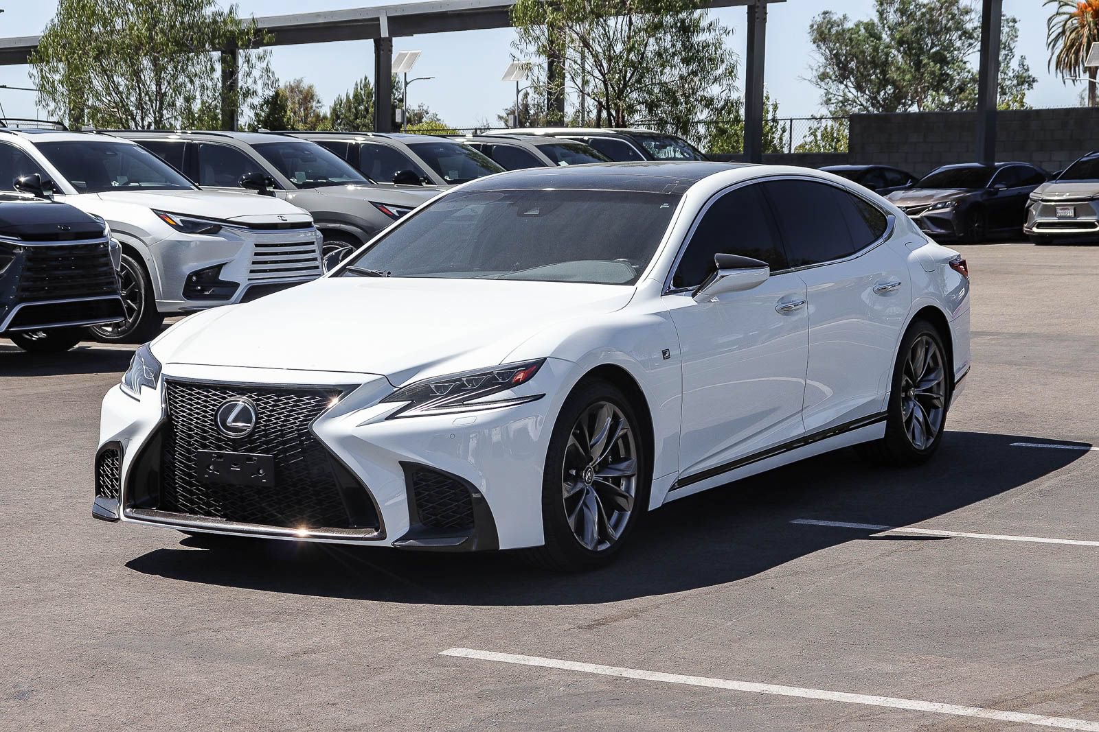 Used 2018 Lexus LS 500 F Sport w/ Accessory Package (Z2) RWD image 3