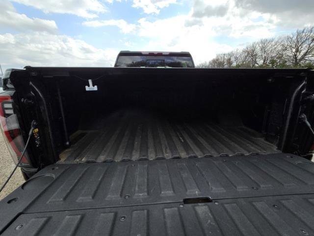 Used 2025 GMC Sierra 2500 AT4 image 11