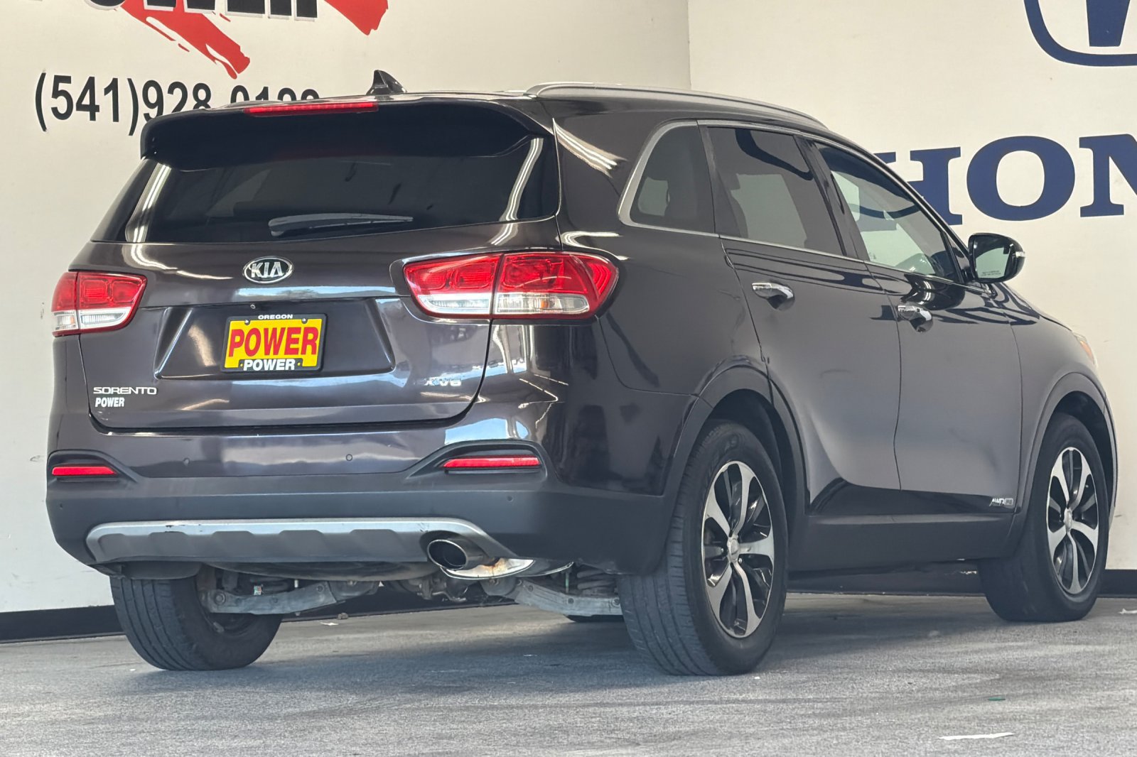 Used 2017 Kia Sorento EX AWD/4WD image 3