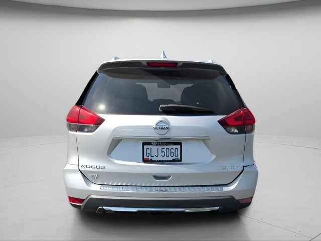 Used 2017 Nissan Rogue SV w/ Sun & Sound Touring Package AWD/4WD image 13
