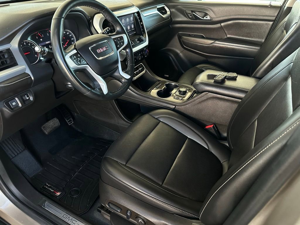 Certified 2023 GMC Acadia SLT w/ Preferred Package image 11
