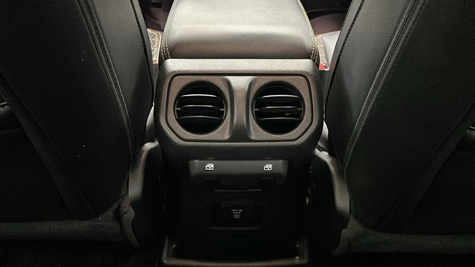 Used 2023 Jeep Wrangler Unlimited Sahara image 34