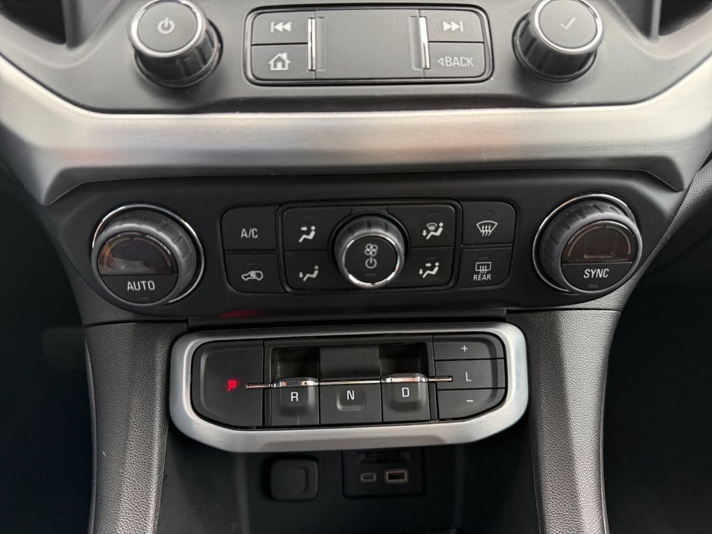 Used 2022 GMC Acadia SLT w/ Technology Package FWD image 21