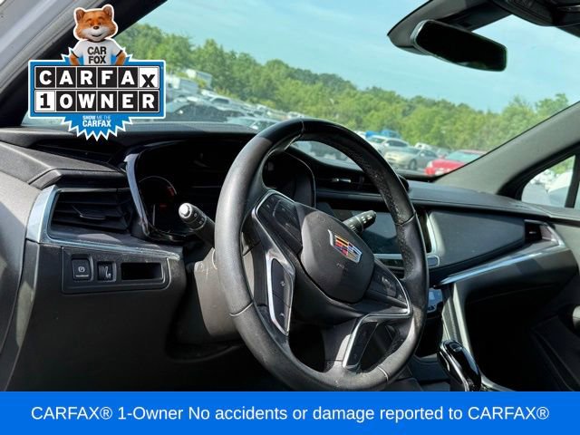 Used 2023 Cadillac XT5 Luxury AWD/4WD image 2