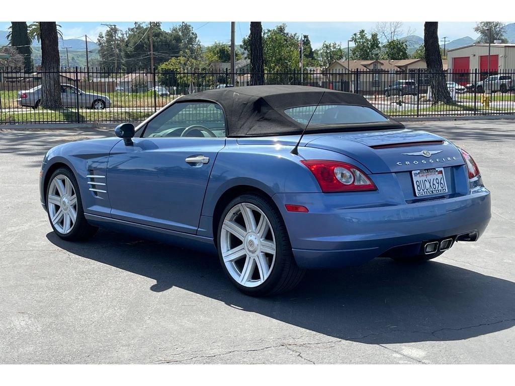 Used 2005 Chrysler Crossfire Limited image 4