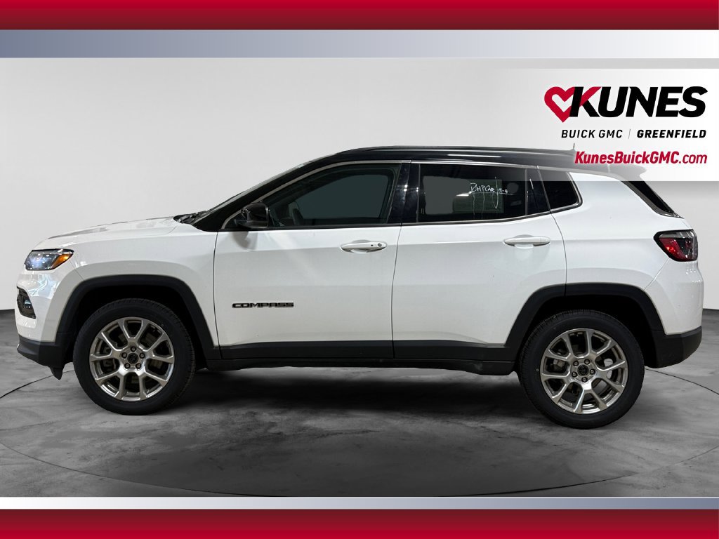 Used 2025 Jeep Compass Limited AWD/4WD image 6