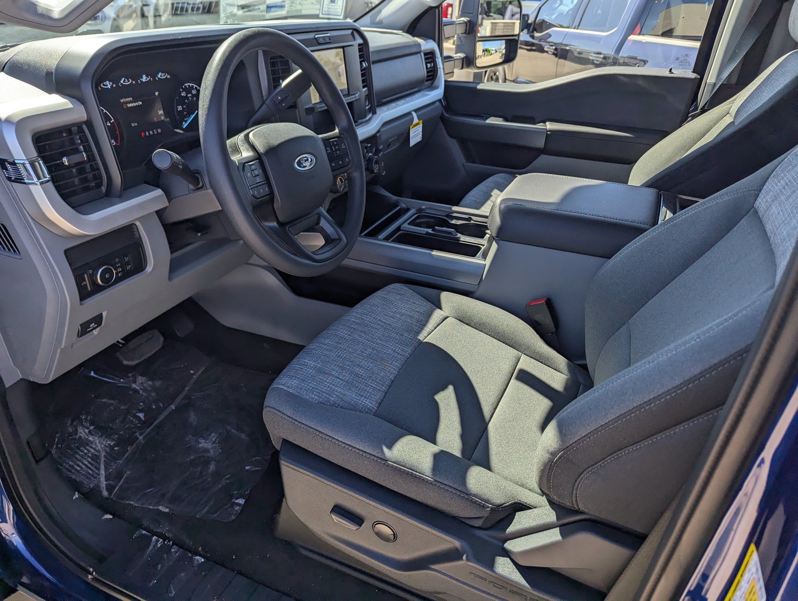 New 2026 Ford F250 XLT w/ FX4 Off-Road Package AWD/4WD image 10