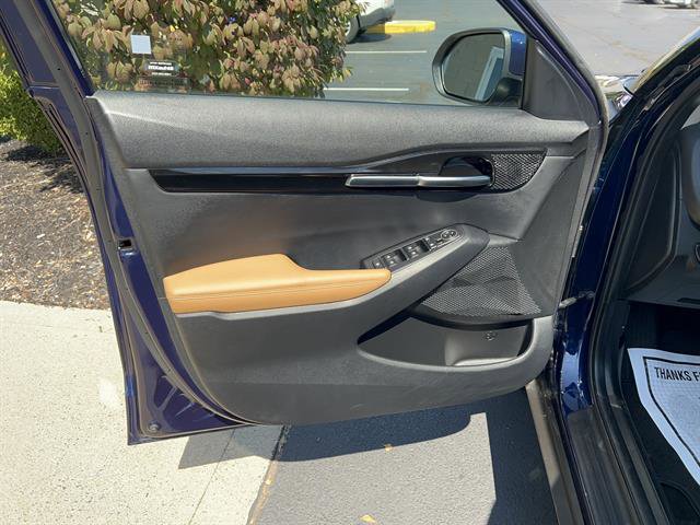 Used 2024 Kia Seltos EX image 13