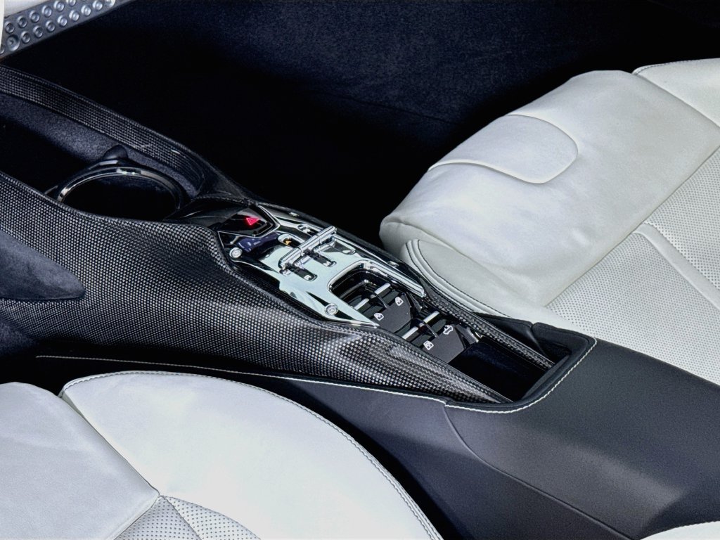 Certified 2024 Ferrari SF90 Spider AWD/4WD image 15