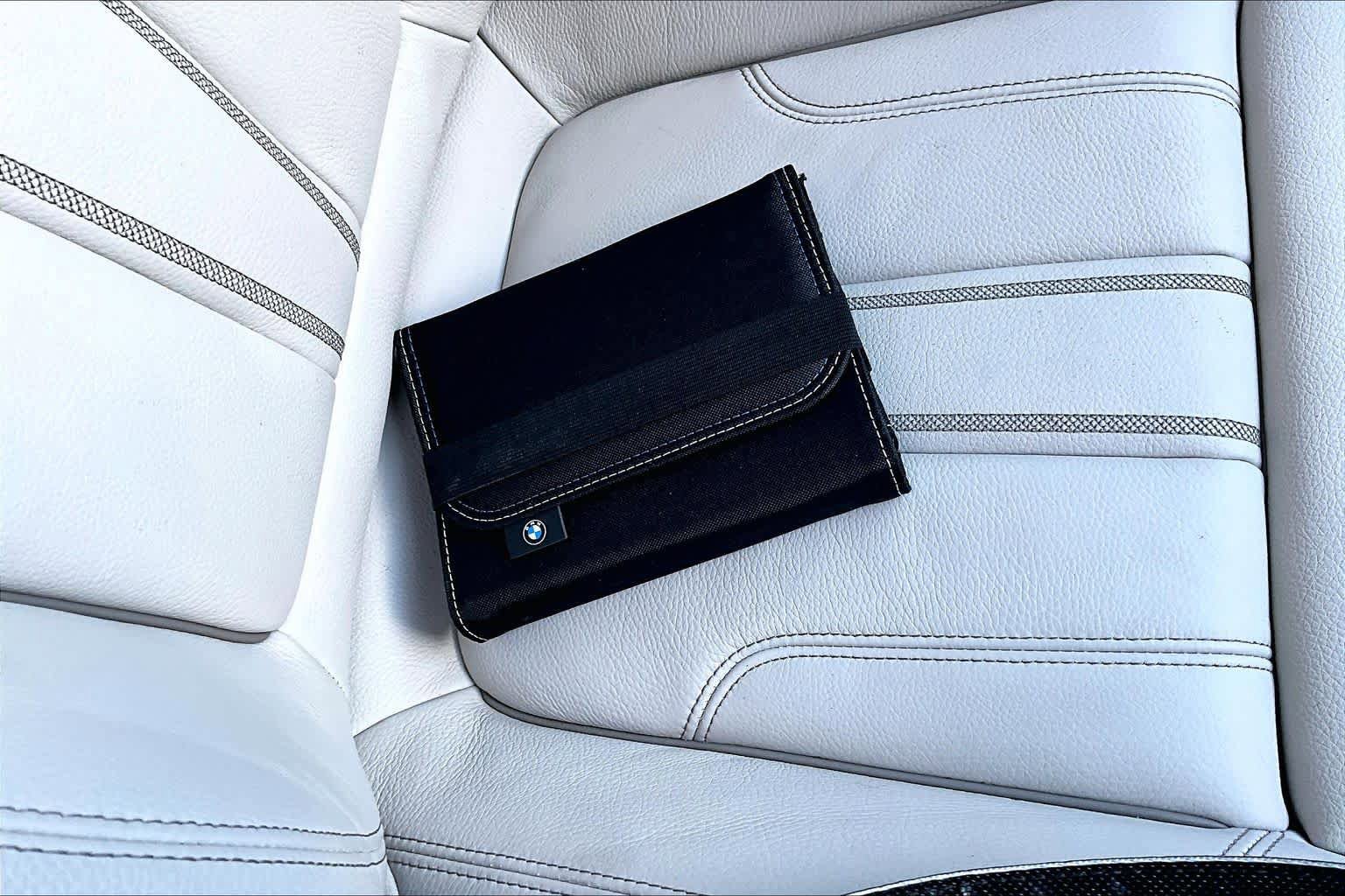 Used 2022 BMW 530i w/ Premium Package RWD image 14