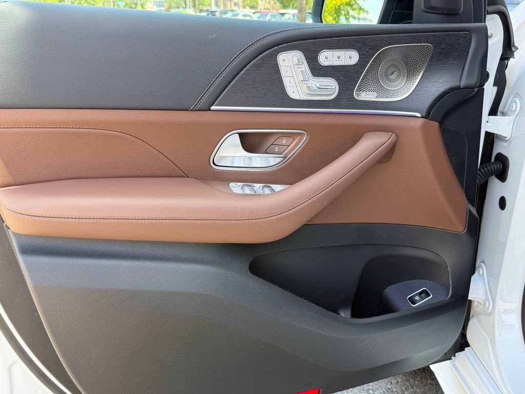 New 2026 Mercedes-Benz GLE 53 AMG 4MATIC Coupe image 19