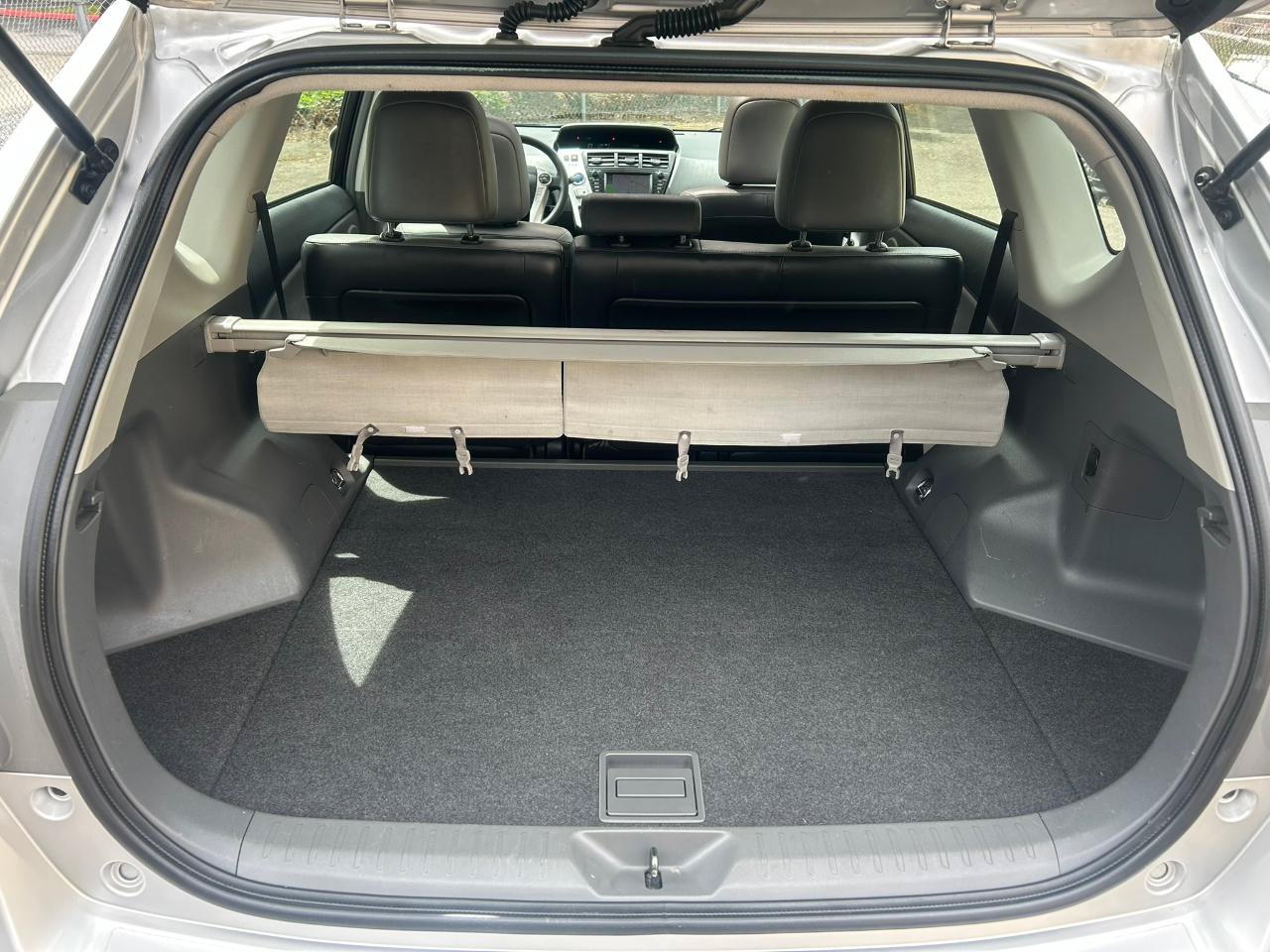 Used 2012 Toyota Prius V Five FWD image 13