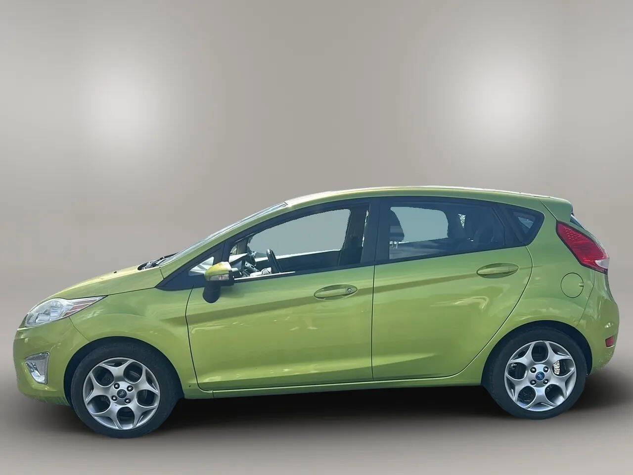 Used 2012 Ford Fiesta SES FWD image 4