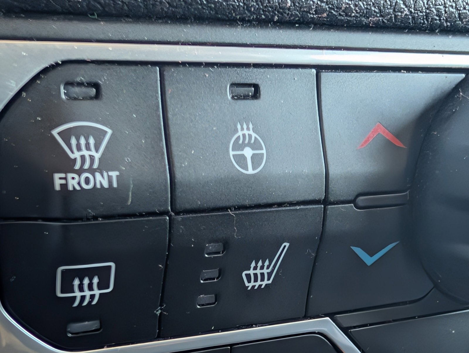 Used 2024 Jeep Gladiator Sport image 10