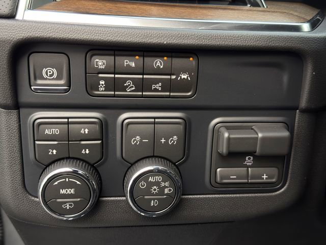 New 2026 Chevrolet Tahoe High Country image 18