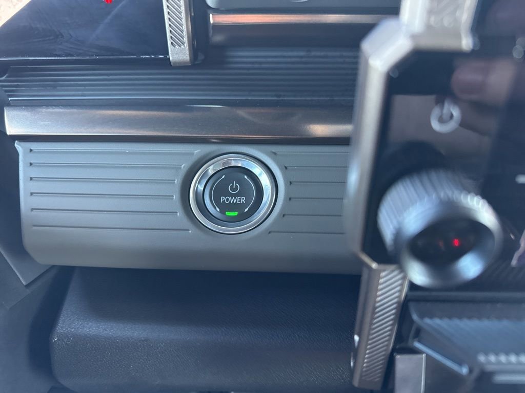 Used 2025 GMC Hummer EV 3X w/ LPO, Illumination Package image 24