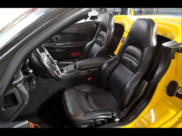 Used 2002 Chevrolet Corvette Convertible w/ Preferred Equipment Group2 RWD image 13